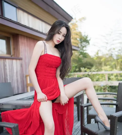 国内*气质美女穆菲菲写真套图