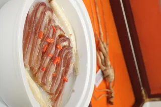 鲜参煲带皮驴肉