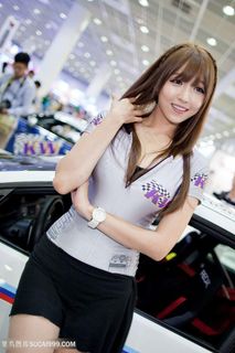 高清韩国漂亮美女车模李恩慧图片