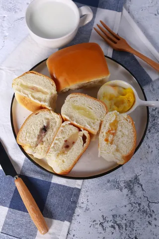 蛋糕店小蛋糕慕斯美食甜品图片