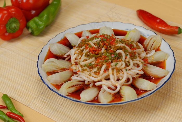  油淋乌冬娃娃菜