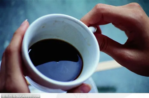咖啡物语-手中的一杯咖啡