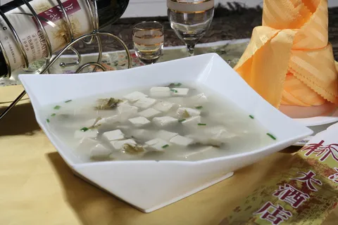 雪菜虾皮炖豆腐8元