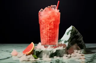 夏日西瓜冰沙冰镇饮料摄影图