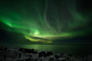 绿色极光壁纸图片