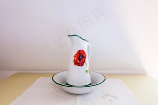 陶瓷花瓶静物图片