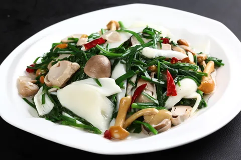 R01131韭菜炒三菌 (1)