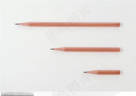 办公用品-三支长短不一的铅笔