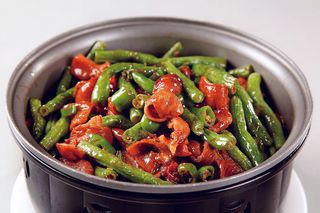 干锅美食焖锅湘菜麻辣香辣纸锅干锅四季豆烧肥肠