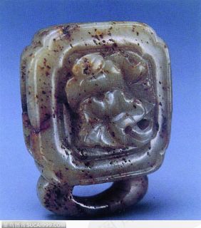 传统工艺品-精美的玉荷花