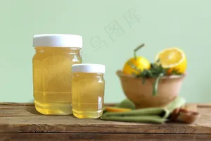 黄色瓶子蜂蜜