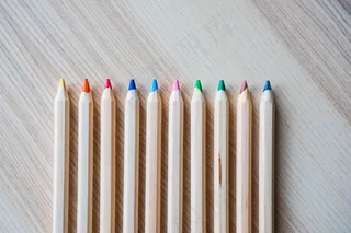原木铅笔图片