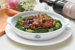 兰花金钱菇烧虎掌 38元