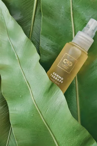 护肤品面膜原液