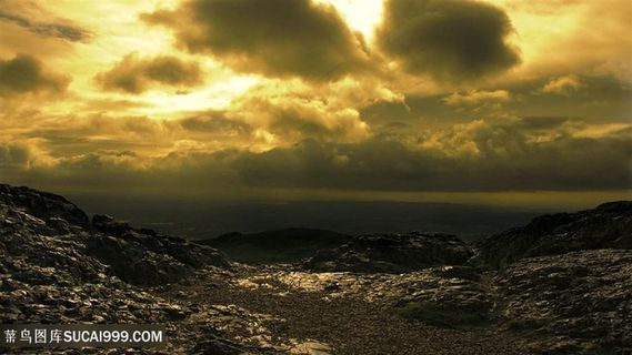天空湖畔美景壁纸