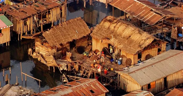 渔民家的小庭院