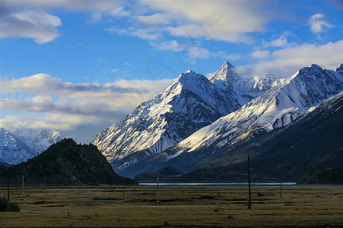 西藏昌都然乌湖风景高清图片