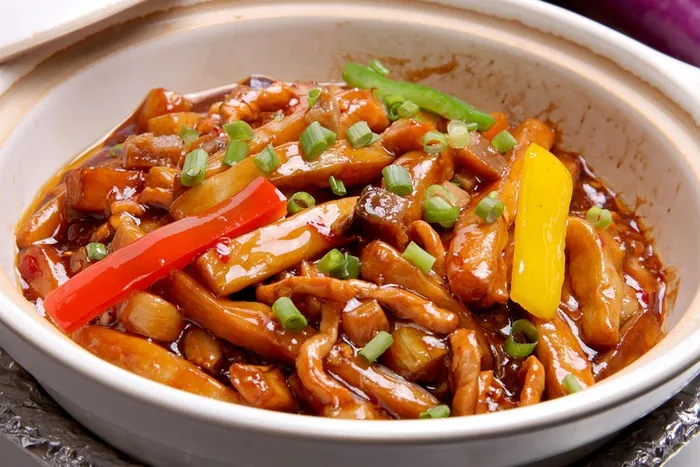 煲类火锅川菜特色菜咸鱼茄子煲