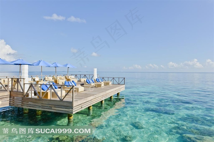 享受碧水蓝天的海世界