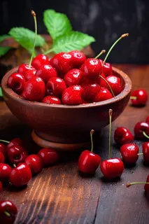 碗装车厘子樱桃水果摄影图