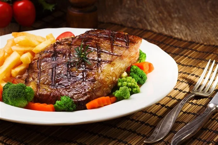 黑椒牛排广告美食西餐图片