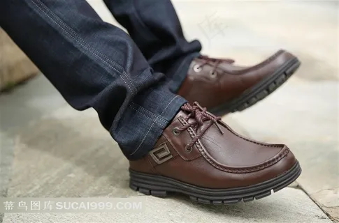 高清褐色男式皮鞋展示图片