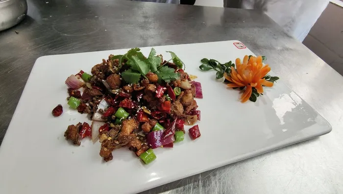辣子鸡丁菜品图片