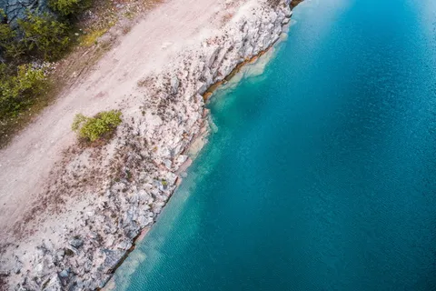蓝色海岸线鸟瞰图 蓝色海岸线鸟瞰图