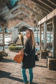 日常生活长发美女图片 日常生活长发美女图片