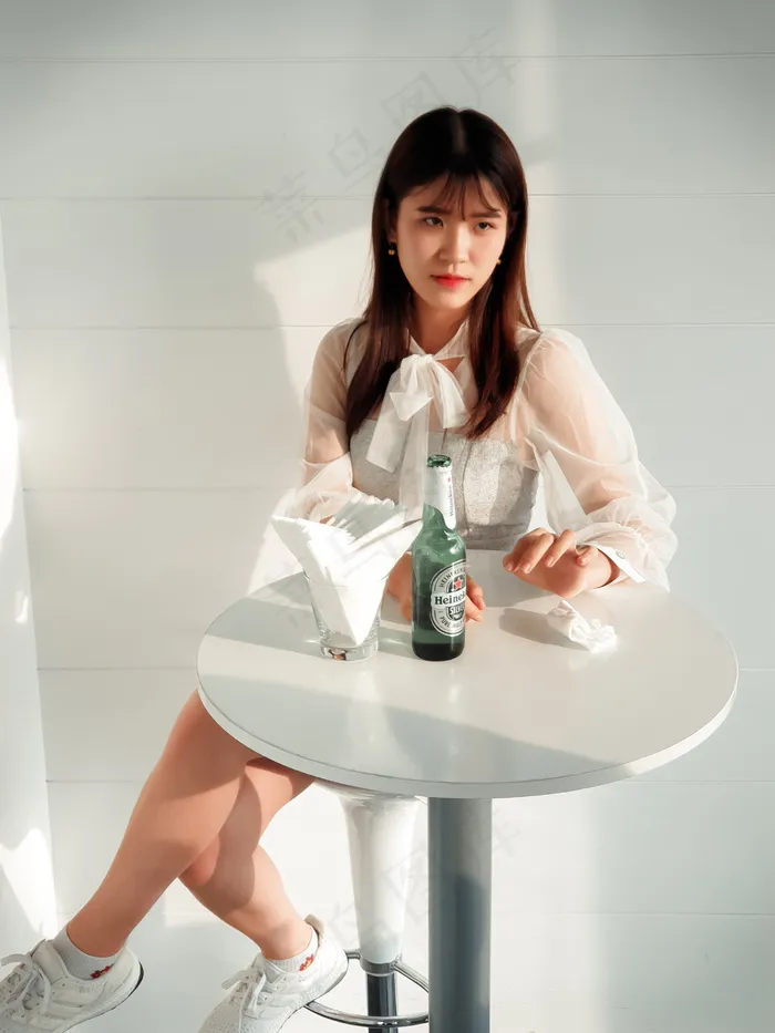 清新唯美可爱的女孩摄影图