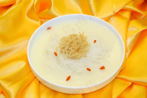 瑶柱奶汤象牙白   瑶柱奶汤象牙白