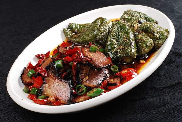 川菜湘菜高清菜谱 虎皮尖椒拼腊肉36.2