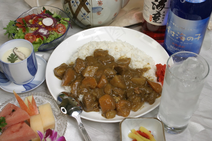  牛肉咖喱饭定食
