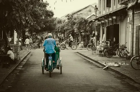 环卫工人背影图片 环卫工人背影图片