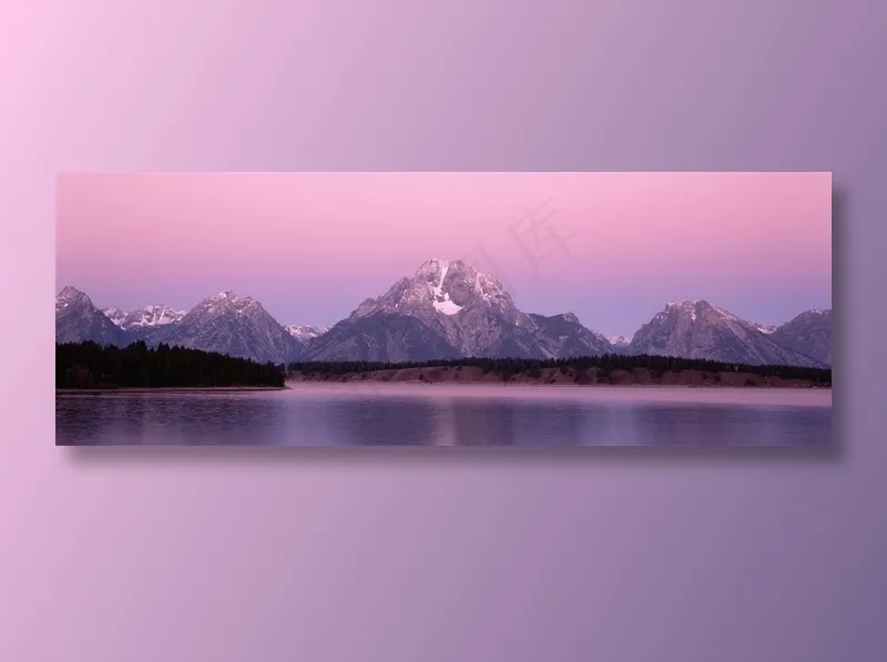 湖畔雪山美景风景画