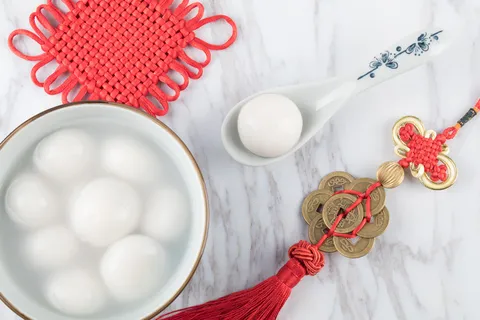 白色汤圆图片-第1张