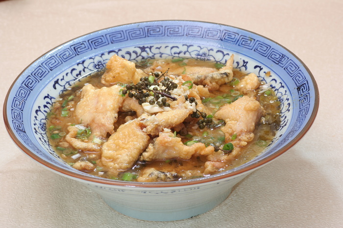 酸菜酥鱼片