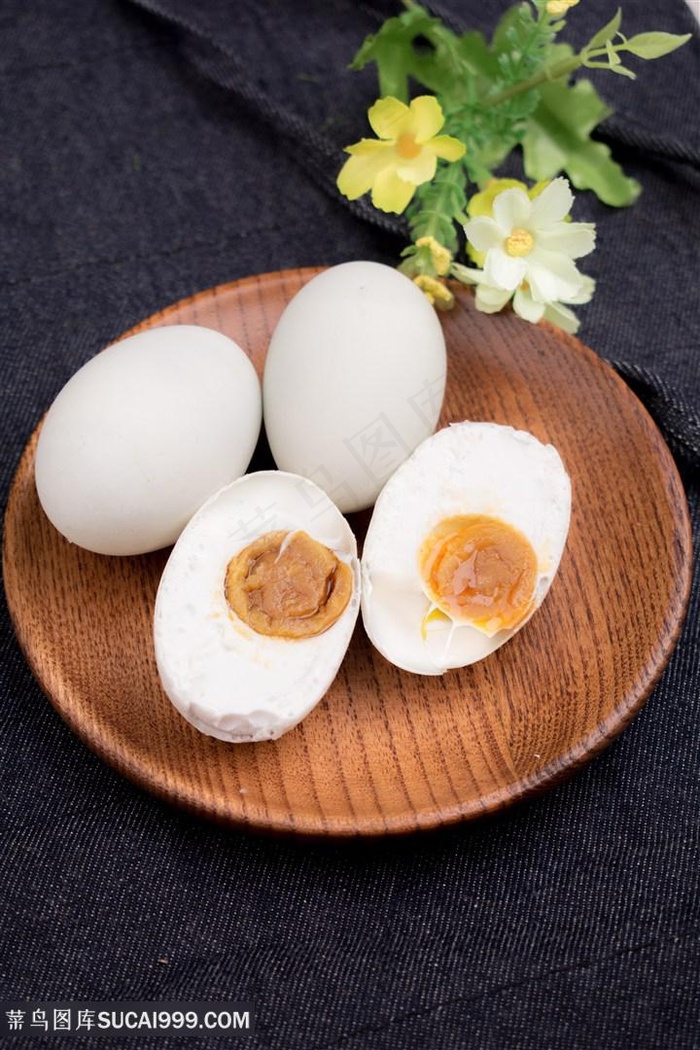 好吃的咸鸭蛋图片