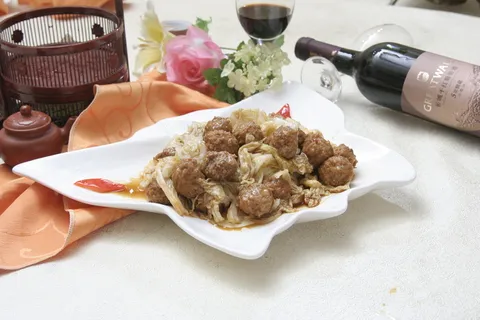 白菜熘丸子 18元