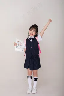 清新唯美可爱的女孩摄影图片