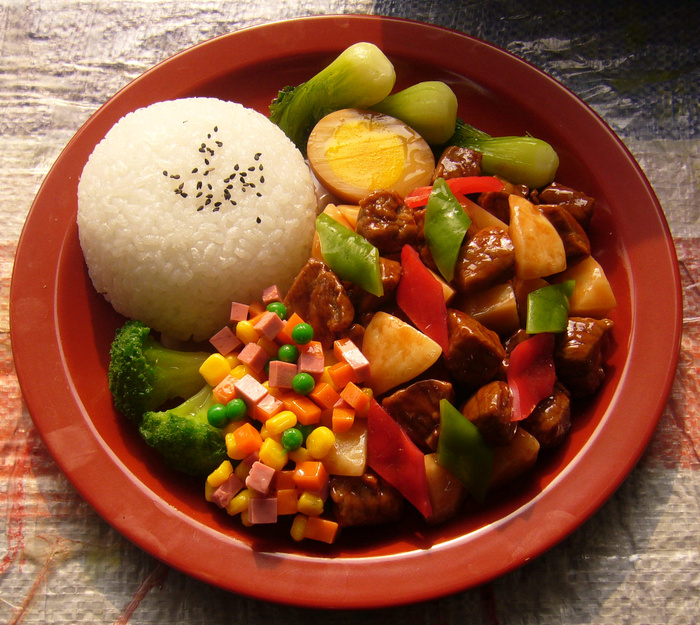 土豆烧牛肉套饭