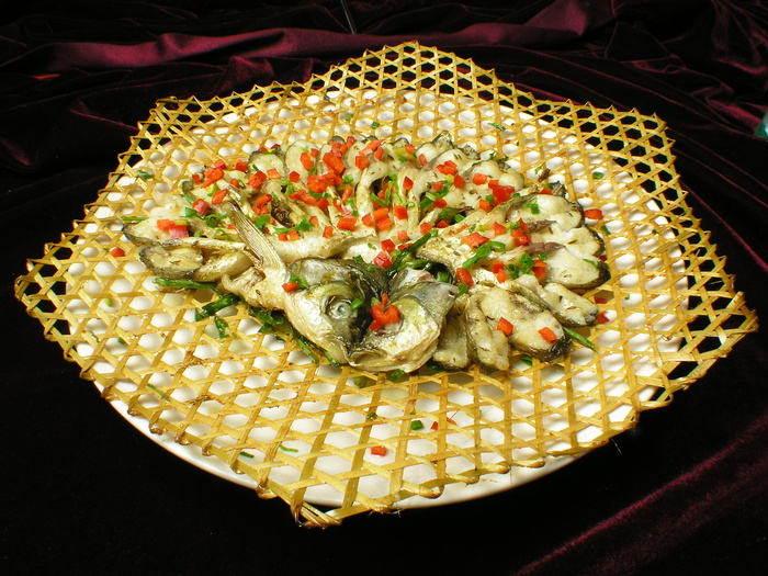 3244竹香烤武昌鱼h