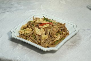 43小炒莜面鱼 川情小镇