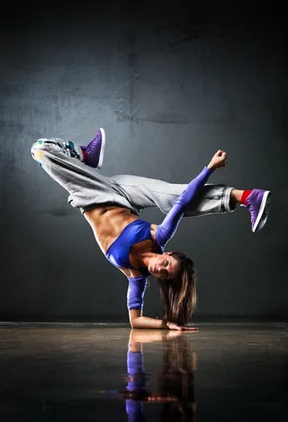 艳丽着装街舞美女人物摄影高清图片素材