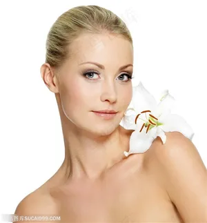 美容化妆广告元素 肩上放着鲜花的国外优雅美女