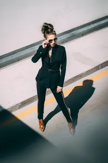潮流时尚都市美女写真 潮流时尚都市美女写真