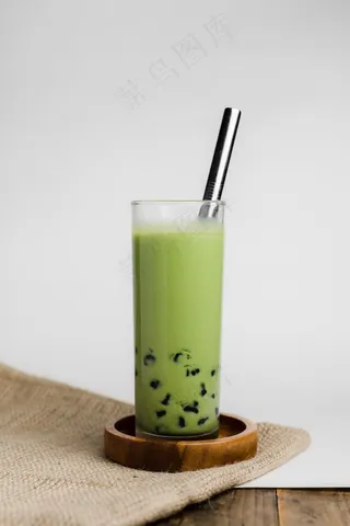 美味夏天清凉果汁饮品摄影照片