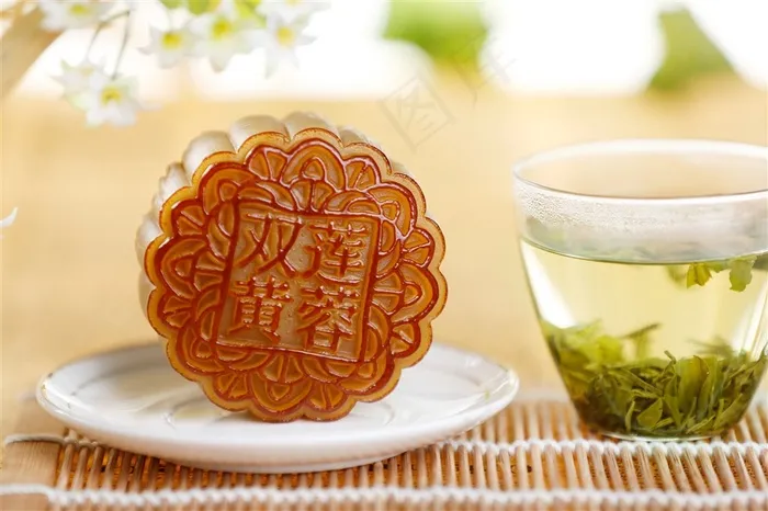 月饼与茶图片
