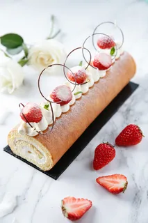 蛋糕店小蛋糕慕斯美食甜品图片