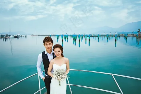 时尚恋人婚纱港口外拍样片